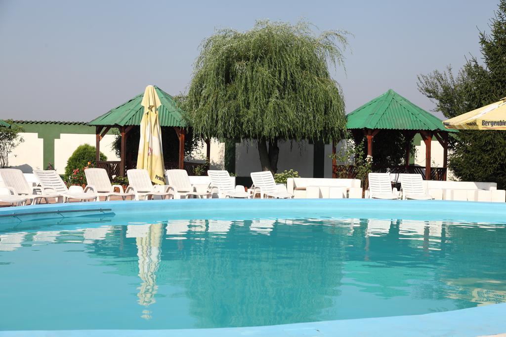 Hotel Rodiv Gaesti Luaran gambar