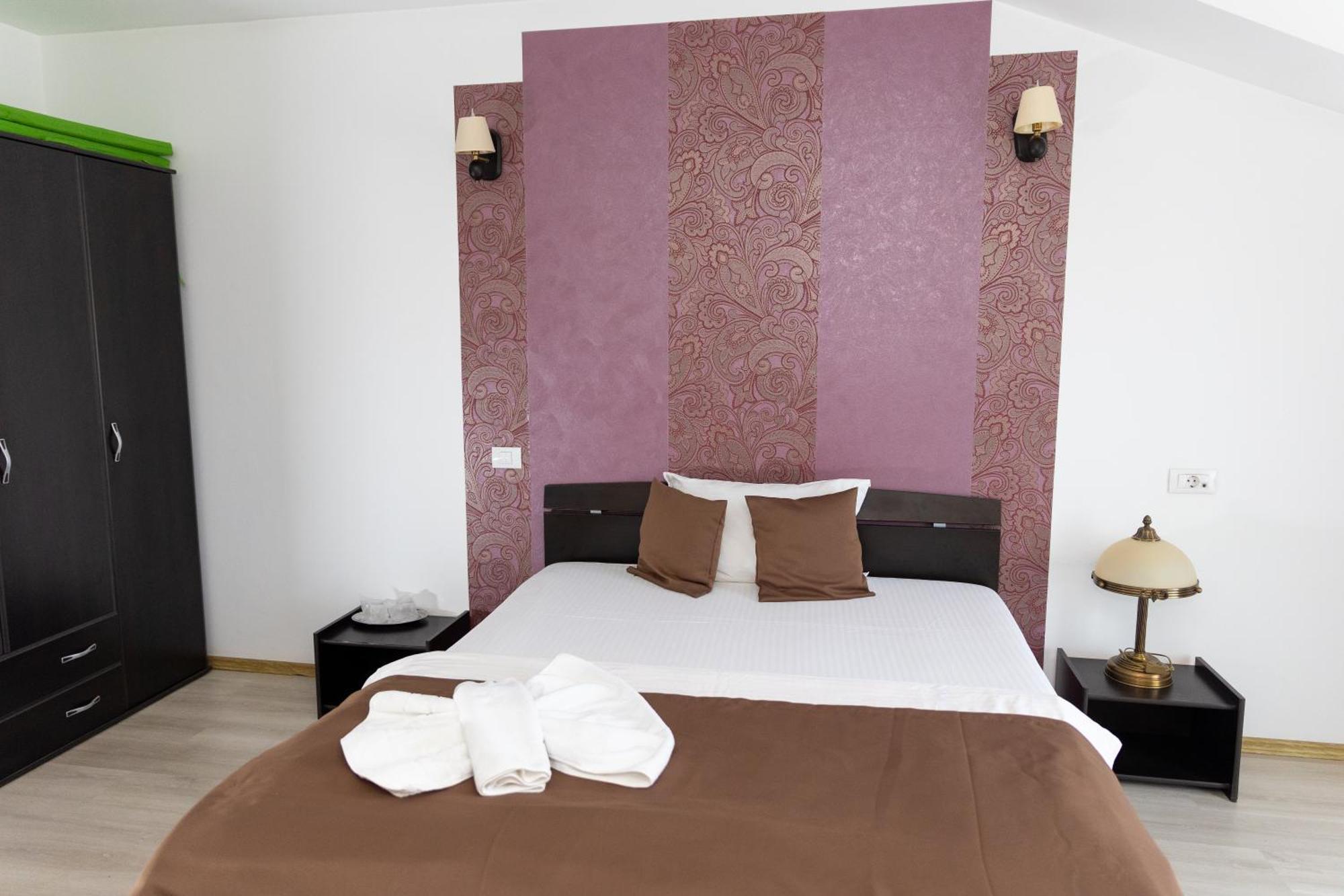 Hotel Rodiv Gaesti Luaran gambar