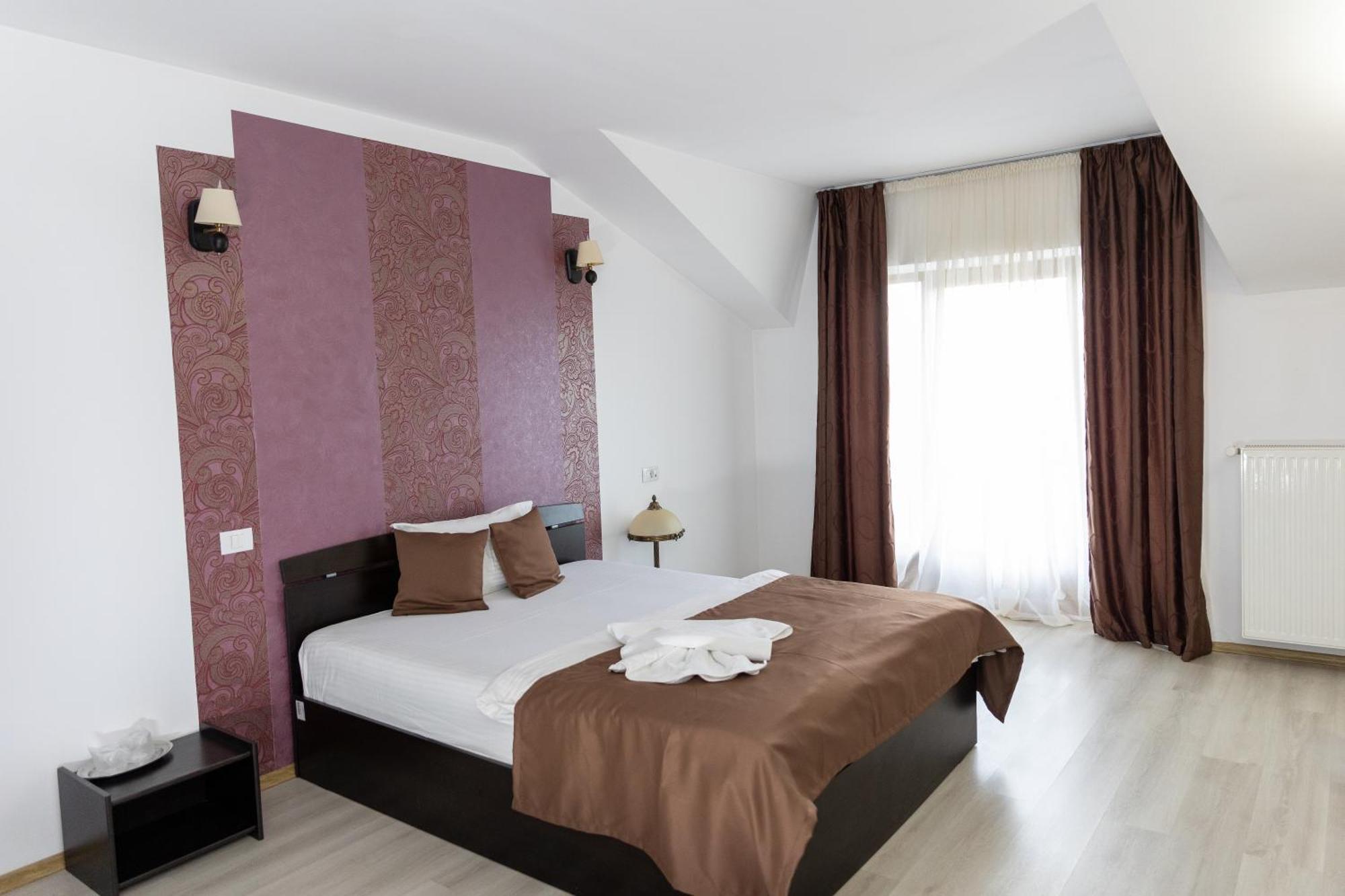 Hotel Rodiv Gaesti Luaran gambar