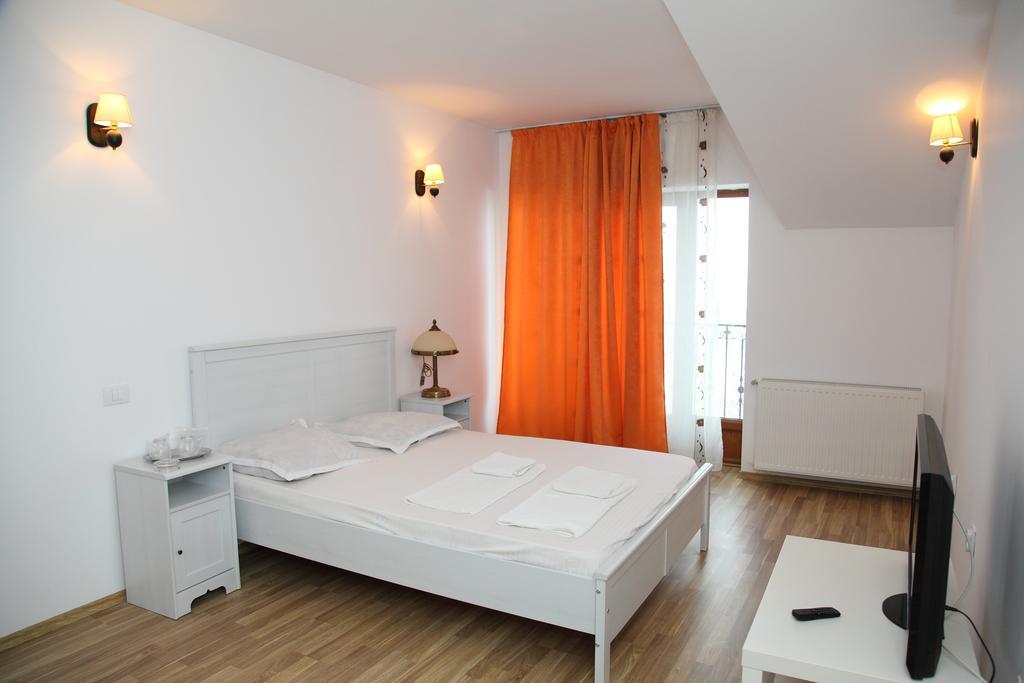 Hotel Rodiv Gaesti Bilik gambar