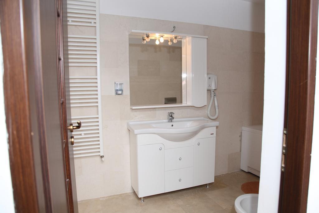 Hotel Rodiv Gaesti Luaran gambar